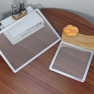PizzaNet Aluminum Alloy Pizza Baking Rack 90x90 To 600x400mm Oven Safe For Grill And Oven Use - Product Image 3