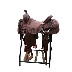 Silla de montar inglesa BS International de cuero genuino resistente con estructura de madera, herrajes niquelados, sostenible y absorbente del sudor - Product Image 4