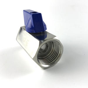 Mini válvula de bola de acero inoxidable de 1/2 pulgada con mango azul para agua y medios de base ácida débil - Product Image 1