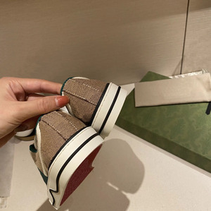 Chaussures de créateur classiques très vendues pour femmes, chaussures à talon compensé, baskets de luxe haut de gamme pour femmes, vente en gros - Product Image 5