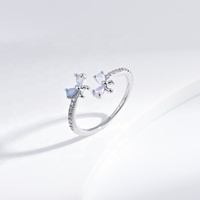 Vente en gros : Bague réglable ouverte en argent 925 plaqué rhodium avec opale et pierre naturelle, motif cœur et nœud mignon, pour filles, idéale comme cadeau, à prix abordable.