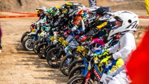 Vélo Électrique Enfant à Bas Prix, Vélo de Course Haute Vitesse Longue Portée pour Enfants, Cadre à Suspension Intégrale, Vélo Électrique d'Équilibre - Product Image 5