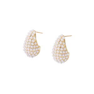 Boucles d'oreilles clous en forme de goutte de perle, jaune clair doré, micro-incrustation, pour femme, collection Printemps 2023 - Product Image 4