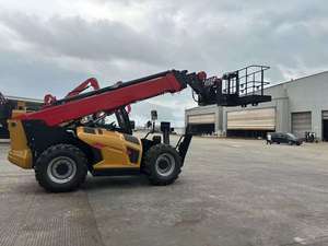 Maquinaria de Elevación de Primera Calidad, Montacargas con Brazo Telescópico 4x4 STH1056A de 17 m y 4.5 Toneladas para Tareas de Construcción en Campo - Product Image 5