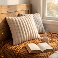Housse de coussin carrée 45*45cm pour l'hiver, coussin de canapé chaud pour la décoration, housse de coussin moderne rayée en fausse fourrure de lapin