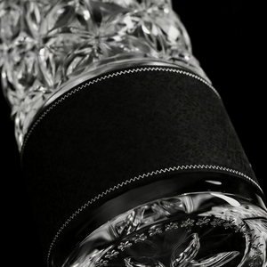Botella de Licor de Cristal Tallado a Mano de Primera Calidad con Funda de Cuero Negro para Whisky, Vodka, Brandy, Juego de Regalo de Decantador - Product Image 3