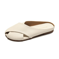 Mules pour femmes en cuir véritable à bout ouvert, à brides croisées, à enfiler, à semelle plate et souple, chaussures d'été d'extérieur