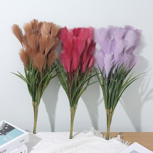 D331 Phong Cách Bắc Âu Bán Buôn 5 Đầu Mô Phỏng Reed Bó Hoa Nhân Tạo Màu Xanh Lá Cây Cây Hoa Khô Reed Pampas Trang Trí Nội Thất - Product Image 2