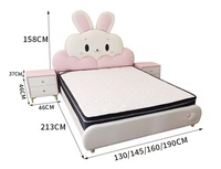 Mädchen-Schlafzimmerbett mit Plüschbezug in Rosa-Weiß, Weichen Abgerundeten Kanten und Dekorativen Cartoon-Akzenten