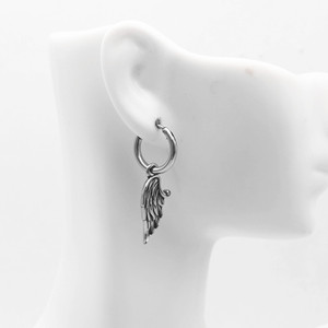 yunnique Titanium Steel Wing Hoop <b>Earrings</b> 316 Stainless Steel Unisex Jewelry Geometric Design Fashion <b>Cuff</b> <b>Earrings</b> - Product Image 4