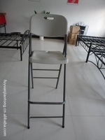 Tabouret de bar pliant robuste avec dossier et repose-pieds pour bar, pub, café, événementiel, location, chaise haute en plastique HDPE pour jardin et extérieur