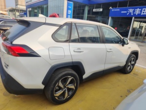 Toyota RAV4 2024 PHEV 2.5L 2WD d'occasion, conduite à gauche, SUV hybride rechargeable, prêt pour l'exportation, véhicule expédié par conteneur - Product Image 2
