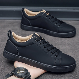 Nouvelles baskets blanches style 2026 - Chaussures polyvalentes pour hommes pour toutes les occasions - Chaussures de skate tendance, chaussures simples, chaussures décontractées - Product Image 2