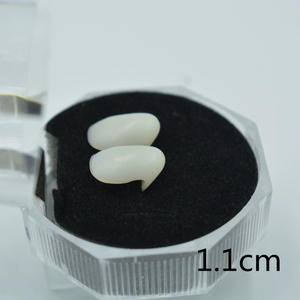 Dents de vampire crocs décorations de fête d'halloween et accessoires de mascarade Cosplay pour prothèses de sorcière loup-garou - Product Image 4