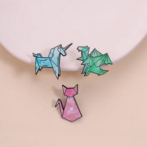 Atacado: Broche de Lapela em Liga de Zinco com Impressão UV, Tema Unicórnio, Dinossauro e Frutas, Estilo Europeu, para Mochilas e Roupas - Product Image 3