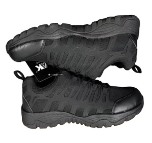 รองเท้ากีฬาตาข่ายระบายอากาศดีไซน์ใหม่ DFS23 CN/GUA - Product Image 1