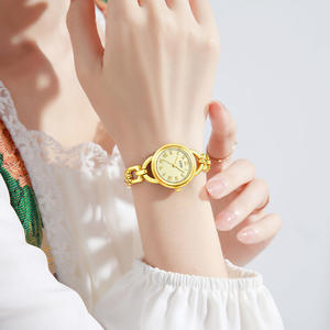 Reloj de Cadena Vintage de Lujo Ligero Especial de Navidad para Mujer - Product Image 5
