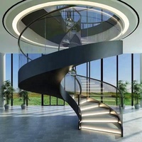 Escalier droit en acier et bois de luxe pour villa et appartement, avec garde-corps en verre courbé, personnalisable en gros, de haute qualité et au design moderne