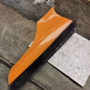 Piezas de Automóvil Originales Usadas para <span class=keywords><strong>MCLAREN</strong></span> MP4-12C 2011-2014, PANEL INFERIOR TRASERO, PANEL DE BALANCÍN, MOLDURA IZQUIERDA Y DERECHA OEM 11A0497CP 11A0496CP - Product Image 2