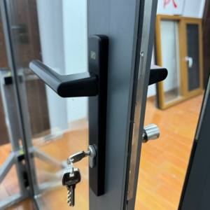 Puertas Corredizas de Aluminio Personalizadas (Aislamiento Térmico para Balcones) - Control de Temperatura y Protección Solar para Terrazas y Salas de Estar - Product Image 6