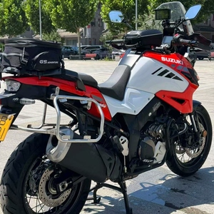 รถจักรยานยนต์ซูซูกิ วี-สตรอม <span class=keywords><strong>1050</strong></span> ทัวริ่ง เครื่องยนต์เบนซิน 1037 ซีซี วี-ทวิน ระบบขับขี่อัจฉริยะ SIRS สำหรับการเดินทางระยะไกล - Product Image 2