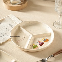 Assiette de table en porcelaine émaillée à motif de dessin animé mignon, haute valeur esthétique, vaisselle domestique, assiette compartimentée, compatible micro-ondes, émaillée