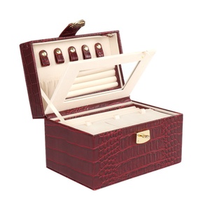 Estuche Organizador de Joyas de Viaje Rojo Vintage, Caja de Almacenamiento de Joyas de Cuero PU Grande de Lujo con Espejo y Cierre con Llave - Product Image 5