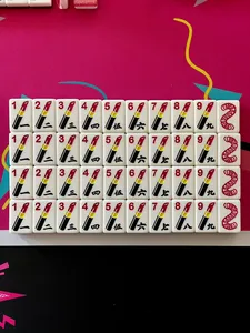 Ensemble de Mahjong Rose Scintillant de Qualité Supérieure avec Tuiles Gravées de Luxe et Tapis – Édition Traditionnelle Personnalisée - Product Image 2