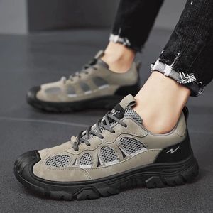 Zapatos de senderismo de malla transpirable para hombre, suela de goma antideslizante y resistente al desgaste, cómodos tenis con cordones para caminar al aire libre - Product Image 3