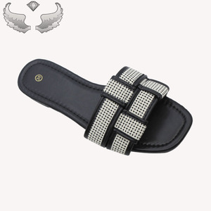 Fashionable <b>Summer</b> Design Wear-resistant Wholesale Outdoor Breathable Low MOQ for Trial Lightweight Women's <b>slippers</b> Sandals - Product Image 2
