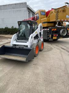 รถตักล้อยางมือสอง ยี่ห้อ Bobcat รุ่นคลาสสิค S185 S300 S330 ผลิตในอเมริกา รับน้ำหนักได้ 2 ตัน สภาพดี เครื่องยนต์หลักสภาพดี - Product Image 4