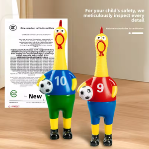 Pollo chillón de fútbol de PVC con patrón de balón de fútbol, juguete divertido para perros, regalo, juguete de apretar - Product Image 6