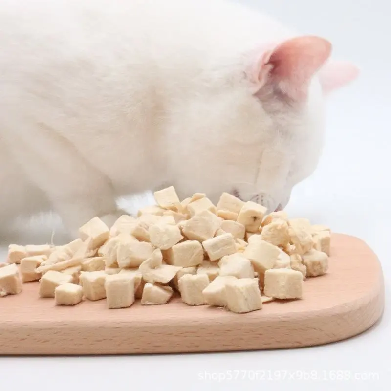 Snack per cani liofilizzati freschi all'ingrosso Snack per cani pollo liofilizzato petto di pollo a cubetti cibo per animali liofilizzato