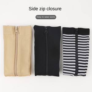 निर्माता कस्टम आउटडोर बुना हुआ गंध पैर डिजाइन जिपर बंद लोचदार लंबे बछड़े के खेल साइकिल संपीड़न मोजे - Product Image 2