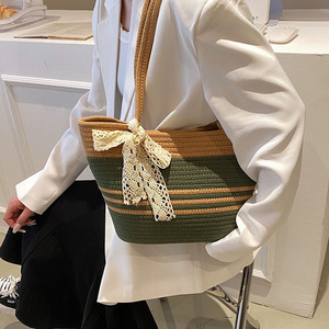 Sac fourre-tout tissé sur mesure, motif rayé en forme de coquille, boucle magnétique, usage quotidien, printemps 2023 - Product Image 3