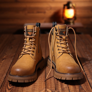 Bottes de combat pour hommes à bout rond en faux daim, lacées, avec semelle extérieure en caoutchouc et doublure en peluche isolante - Product Image 2