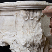 Cheminée en travertin romain de style Louis XV de conception européenne d'intérieur française cheminée en pierre blanche sculptée à la main en marbre