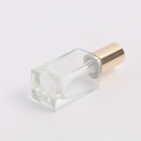 Flacon carré en verre transparent vide avec pompe pulvérisatrice pour cosmétiques, emballage de maquillage rechargeable