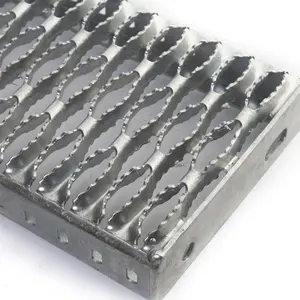 Trou perforé en aluminium anti-dérapant Passerelle dentelée Grip Strut grille de planche perforée