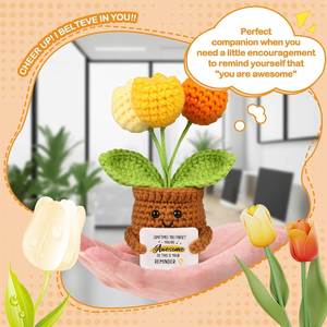 Poupée en tricot artisanale Tulipe Positive, amusante, pour anniversaire, émotionnelle, inspirante, encourageante, idées cadeaux, cadeau d'appréciation - Product Image 3
