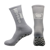 Chaussettes de football antidérapantes de haute qualité, personnalisées pour enfants et adultes, chaussettes athlétiques épaisses en tissu éponge, chaussettes de compression pour le football