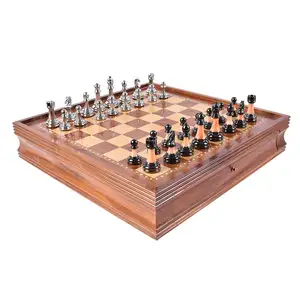 Jeu d'échecs de voyage jeu de société Portable jeu d'échecs en bois de luxe avec pièces d'échecs en métal