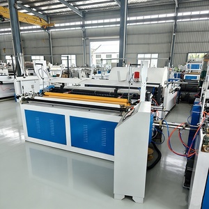 <span class=keywords><strong>Enrouleur</strong></span> de <span class=keywords><strong>papier</strong></span> toilette entièrement automatique à grande vitesse, ligne de production de <span class=keywords><strong>papier</strong></span> toilette à petite échelle, machine à gaufrer les essuie-tout de cuisine - Product Image 2
