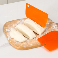 Vente chaude cuisson outils pâteux coloré grattoir de qualité alimentaire PP grattoirs à pain 6 pièces ensemble grattoir à gâteau
