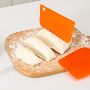 Penjualan terlaris alat <span class=keywords><strong>pasty</strong></span> kue warna-warni pengikis makanan kelas PP pengikis roti 6 buah set pengikis kue - Product Image 3