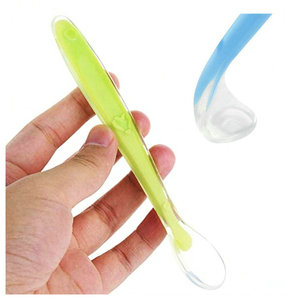 Cuchara <span class=keywords><strong>de</strong></span> Silicona para Bebés Yuye, Suave al Contacto con la Goma <span class=keywords><strong>de</strong></span> Dientes, para la Primera Etapa <span class=keywords><strong>de</strong></span> <span class=keywords><strong>Aprendizaje</strong></span>, <span class=keywords><strong>Pre</strong></span>-Cuchara para Recién Nacidos, para Entrenamiento <span class=keywords><strong>de</strong></span> Alimentación - Product Image 3