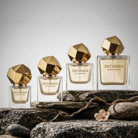Flacon de parfum carré OEM ODM 30ml 50ml 100ml, vaporisateur à fine brume, verre vide, logo personnalisé avec boîte d'emballage