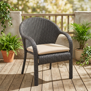Fauteuil d'extérieur en osier minimaliste moderne avec coussins gris foncé et beige sans logo pour jardin et terrasse - Product Image 4