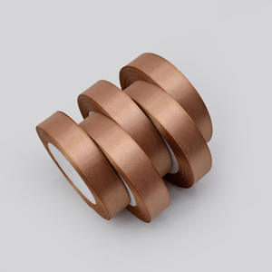 Großhandel Hochwertige 2 cm Blumenstrauß Satin band Rolle individuell bedruckte einfarbige Polyester Satin Bänder für Geschenk verpackung - Product Image 5