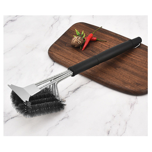 Nhà Sản Xuất Bán Buôn Thép Không Gỉ Nướng Bàn Chải Ba Đầu Mùa Xuân Nướng Bàn Chải Với <span class=keywords><strong>Scraper</strong></span> Cho BBQ Làm Sạch - Product Image 1